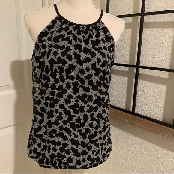 Express Tops - Express sleeveless patterned top size small